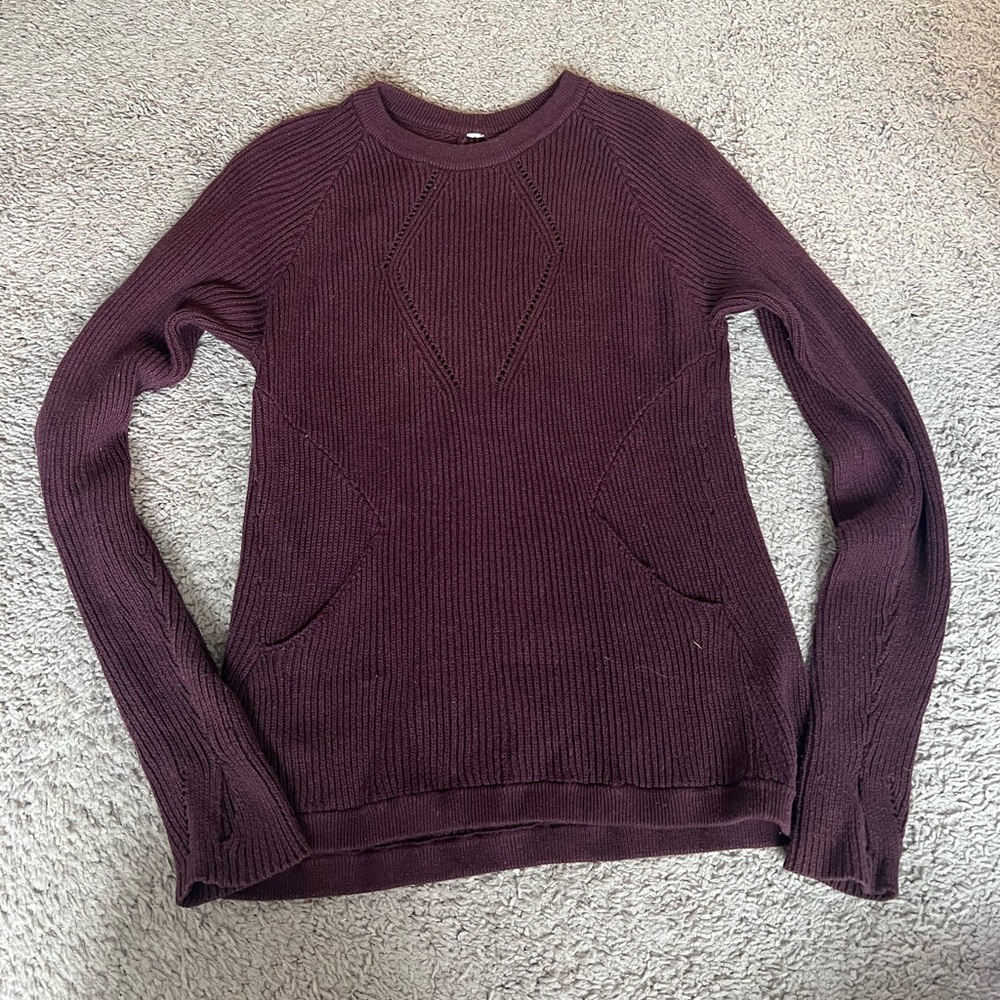Women’s Lululemon Sweater in Maroon